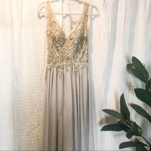 NWT size2 Ash Blue Formal Gown